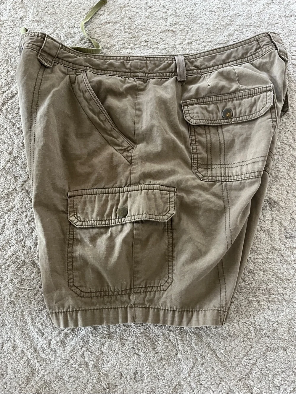 Eddie Bauer Navy and Khaki Cargo Shorts Duo - Picture 9 of 12